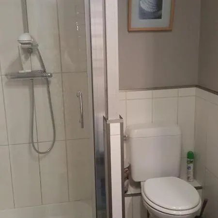 Дом отдыха Maisonnette Renovee Proche Et Commerce. Wifi. Literie Neuve
