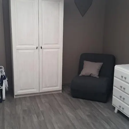 Maisonnette Renovee Proche Et Commerce. Wifi. Literie Neuve Дом отдыха *